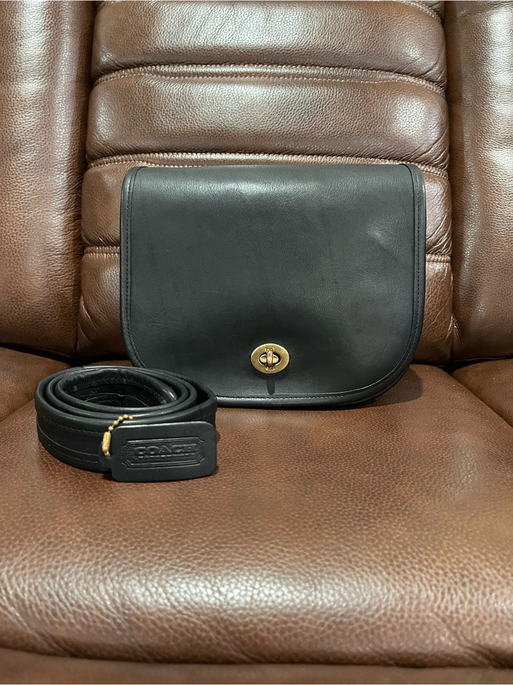 Vintage Coach Small Shoulder Bag ( NYC MADE-STYLE 9530 )